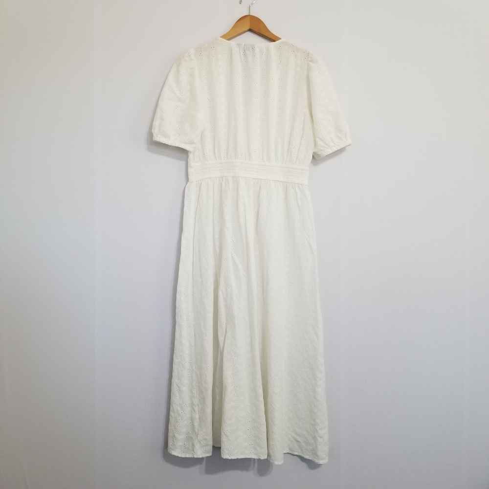 GAP Off White Eyelet Maxi Dress Size Medium - Picture 6 of 10